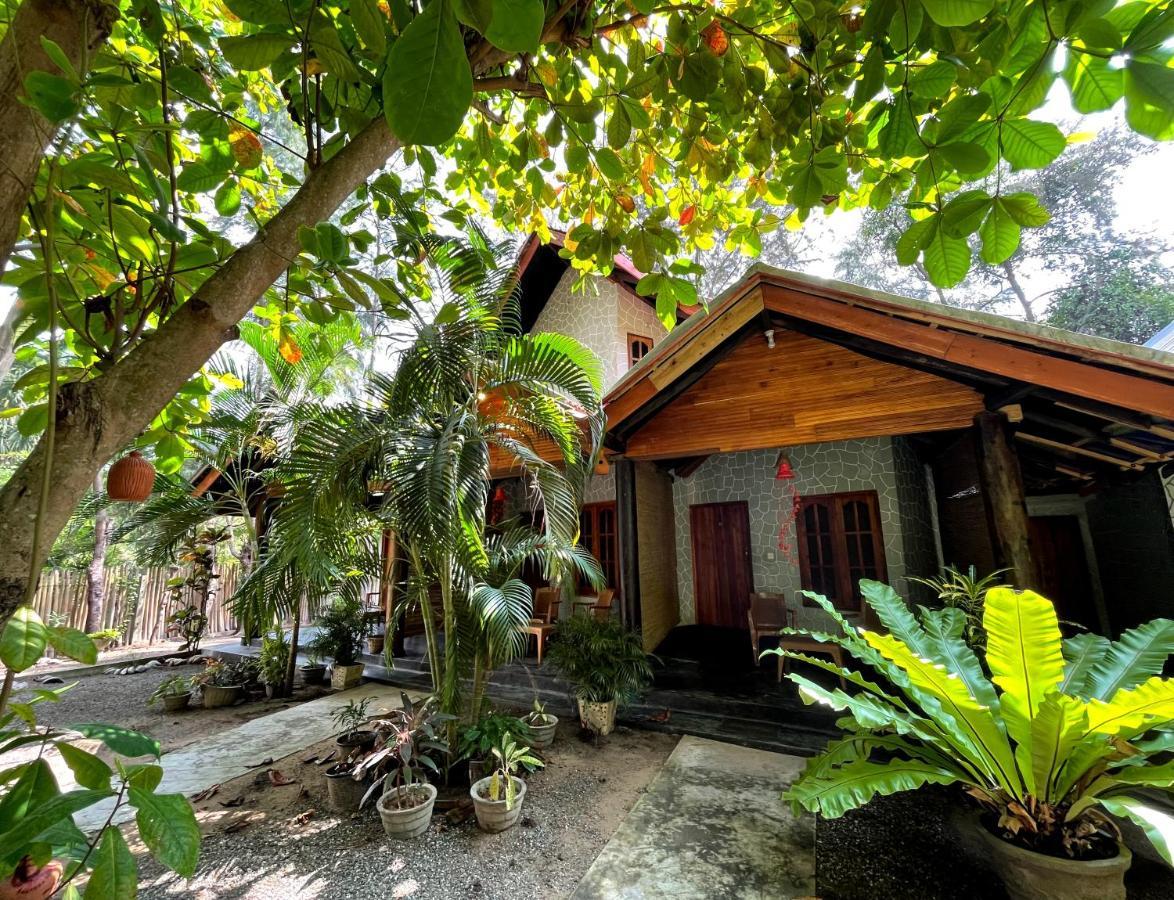 New Roy Guest House nghỉ mát Kalkudah Ngoại thất bức ảnh