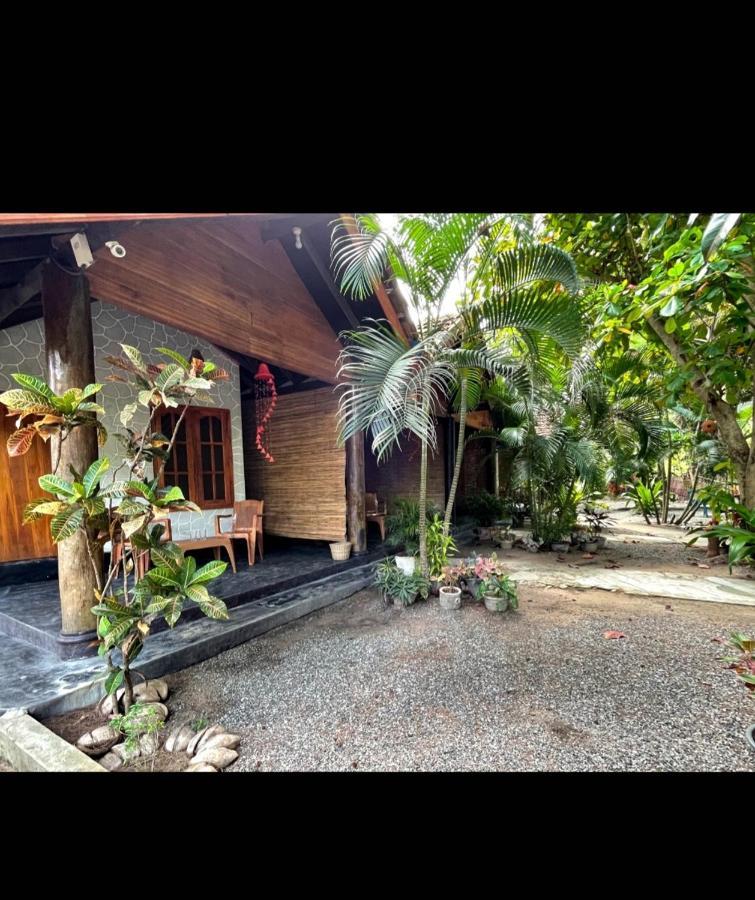 New Roy Guest House nghỉ mát Kalkudah Ngoại thất bức ảnh